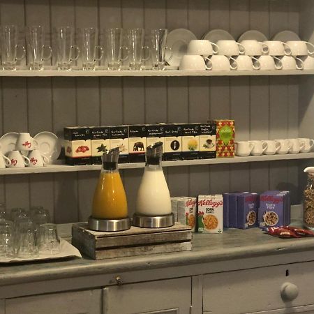 The Ardingly Inn Екстериор снимка