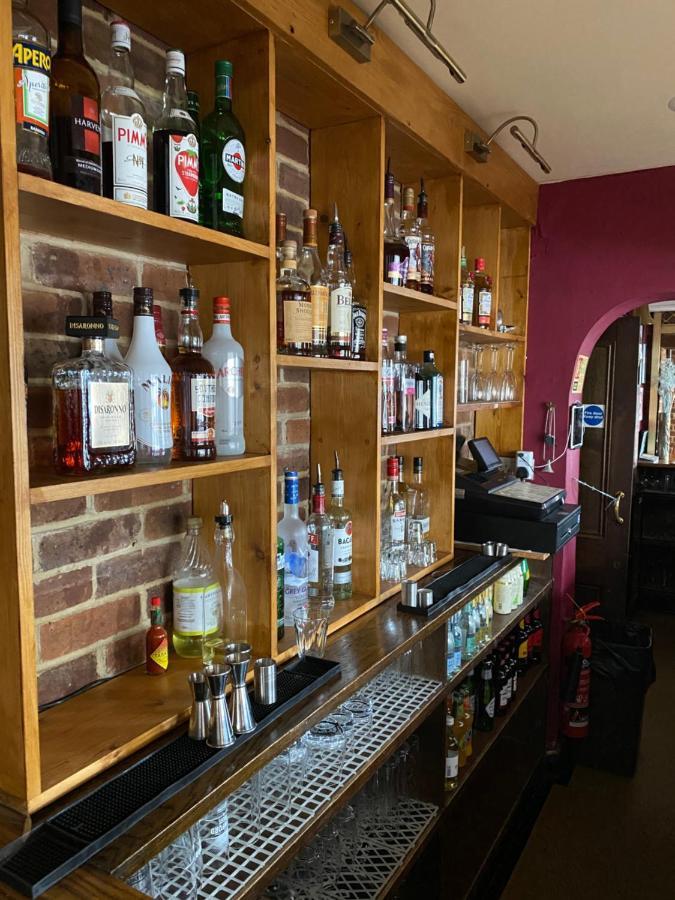 The Ardingly Inn Екстериор снимка