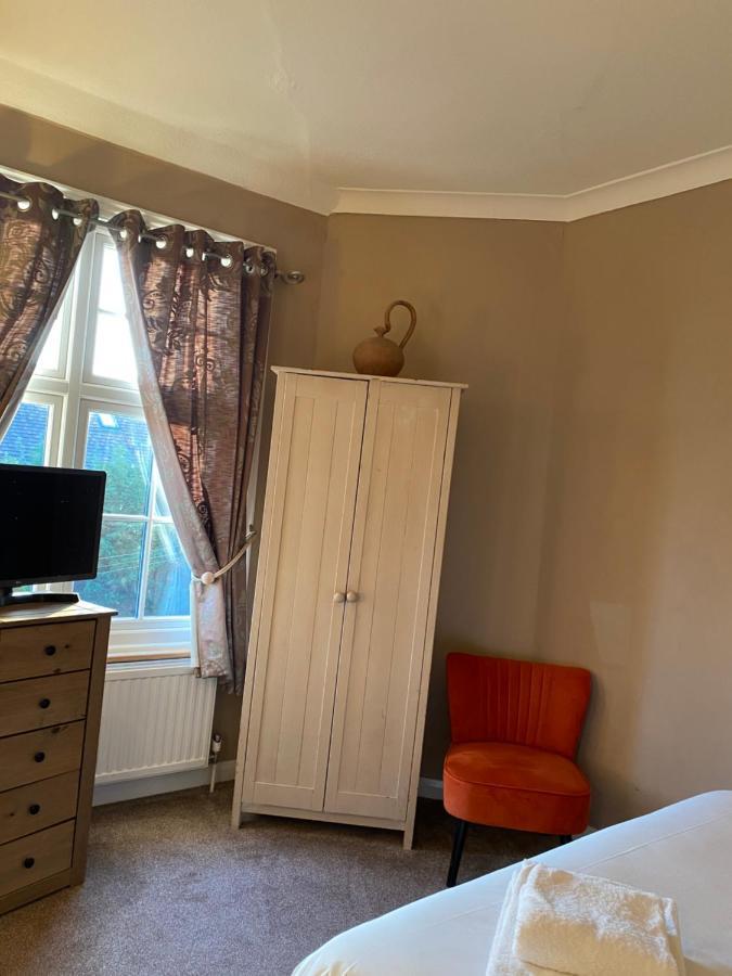The Ardingly Inn Екстериор снимка