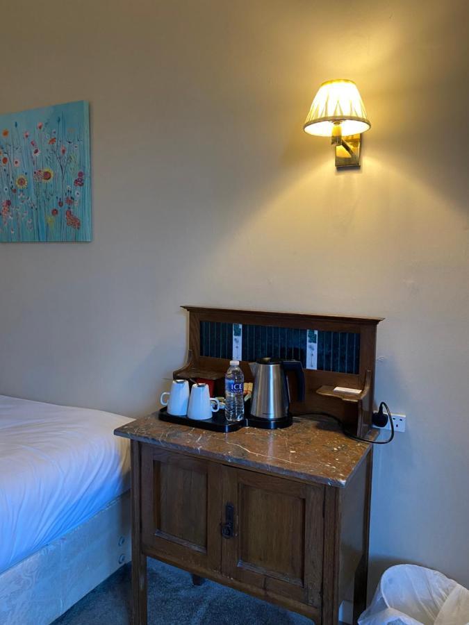 The Ardingly Inn Екстериор снимка