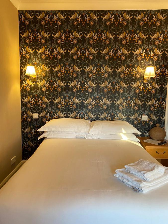 The Ardingly Inn Екстериор снимка