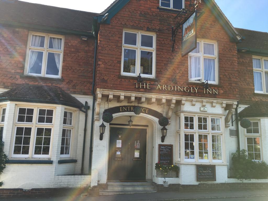 The Ardingly Inn Екстериор снимка