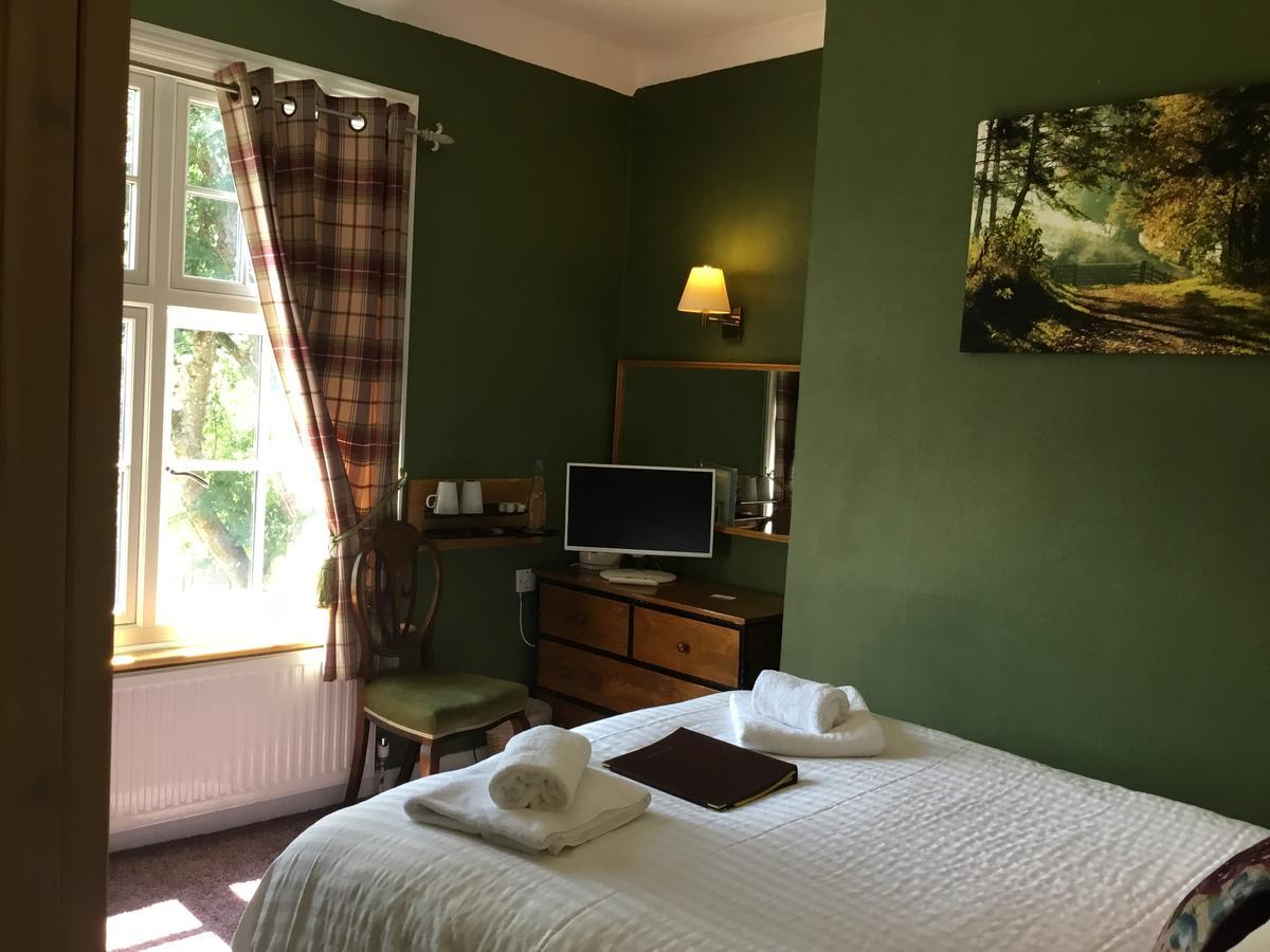 The Ardingly Inn Екстериор снимка