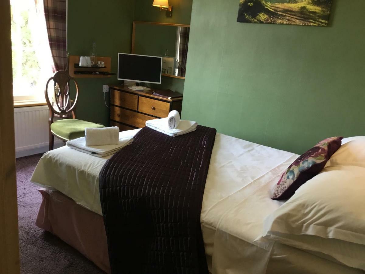 The Ardingly Inn Екстериор снимка